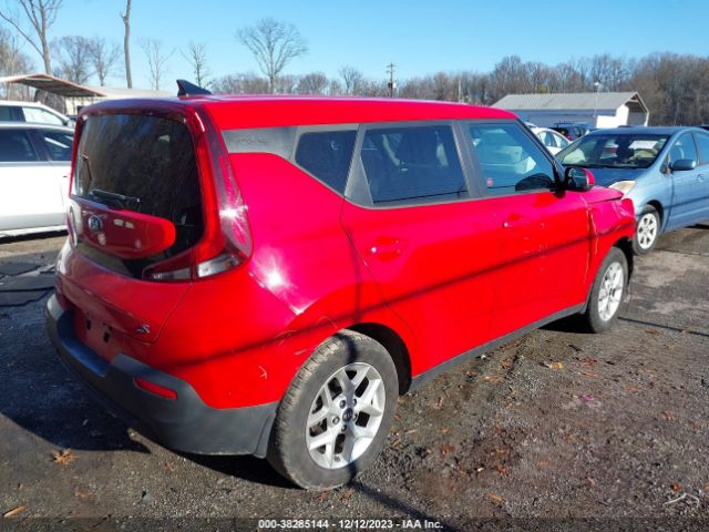 KNDJ23AU3L7701239 KIA Soul Lx/x Line/s