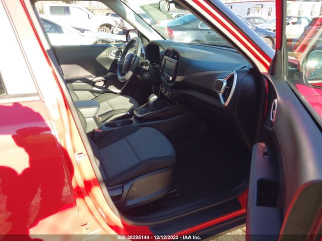 KNDJ23AU3L7701239 KIA Soul Lx/x Line/s