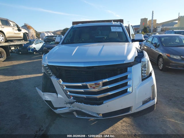 1GYS4BKJ6JR152306 Cadillac Escalade Luxury
