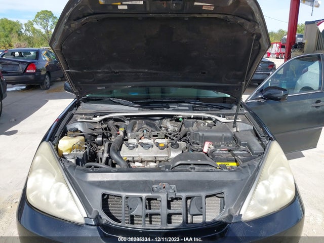 2004 LEXUS ES 330 VIN: JTHBA30G745028275