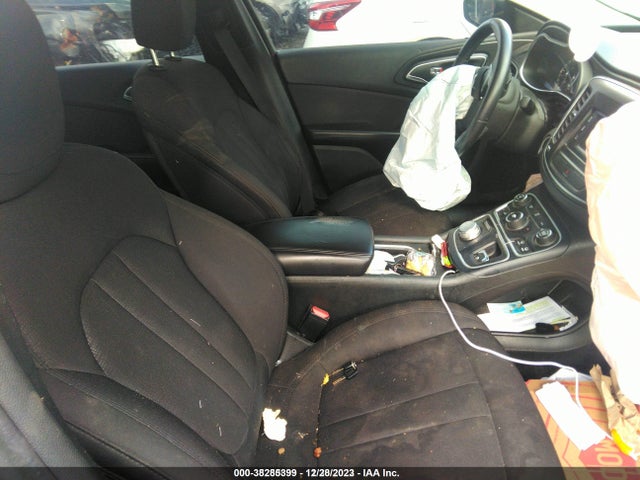 Chrysler 200 Limited 2015 1C3CCCAB3FN626132 Image 5