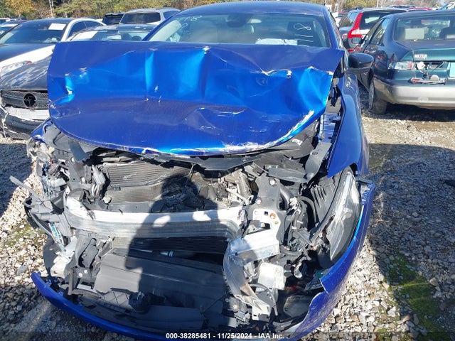 Chrysler 200 Limited 2015 1C3CCCABXFN690118 Image 6