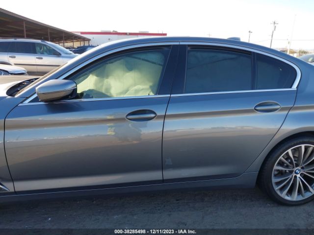 WBA53BH02MWW99712 BMW 5 Series 530i
