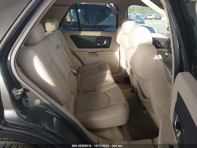 2005 CADILLAC SRX V6 VIN: 1GYEE637750209174