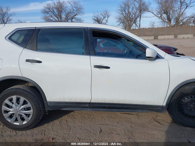 2018 NISSAN ROGUE S VIN: KNMAT2MV4JP523706