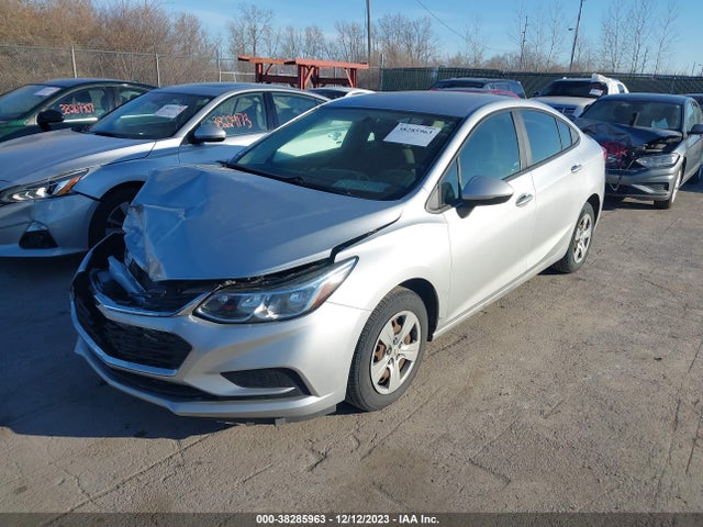 Chevrolet Cruze Ls Manual 2018 1G1BB5SM0J7141250 Image 2