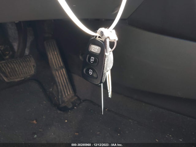 2014 HYUNDAI ELANTRA SE VIN: 5NPDH4AE1EH472181