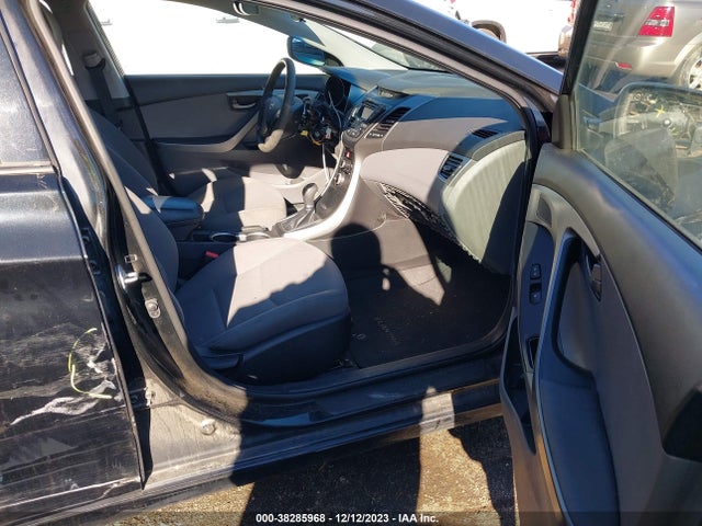 2014 HYUNDAI ELANTRA SE VIN: 5NPDH4AE1EH472181