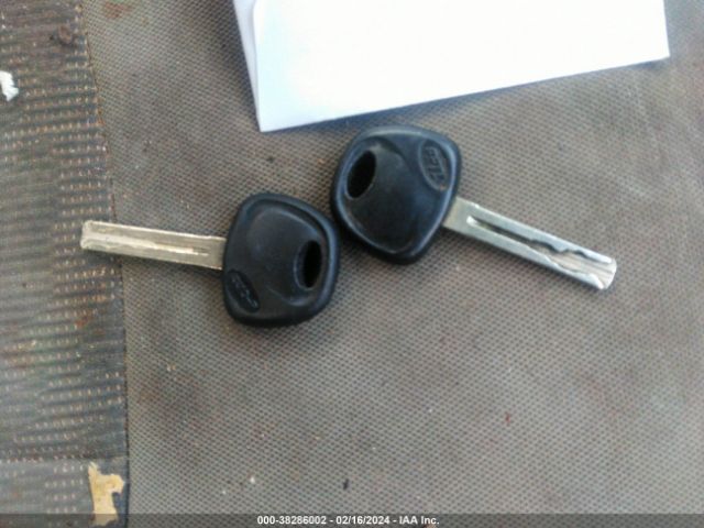 KNADM4A35E6406413 KIA RIO LX