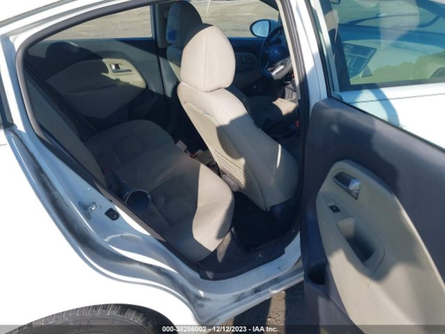 KNADM4A35E6406413 KIA RIO LX