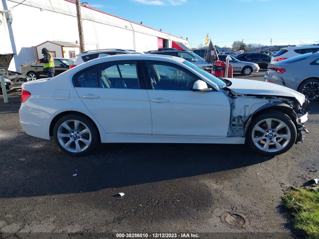 BMW 320i Xdrive 2015 WBA3C3G50FNS75173 Image 14
