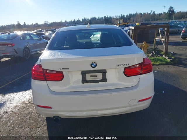 BMW 320i Xdrive 2015 WBA3C3G50FNS75173 Image 17