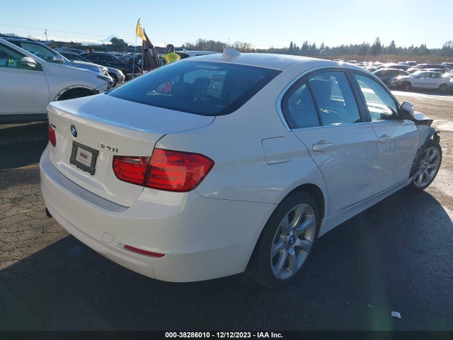 BMW 320i Xdrive 2015 WBA3C3G50FNS75173 Image 4