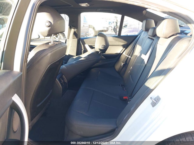 BMW 320i Xdrive 2015 WBA3C3G50FNS75173 Image 8
