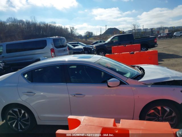 19UDE2F46JA004463 Acura Ilx Special Edition