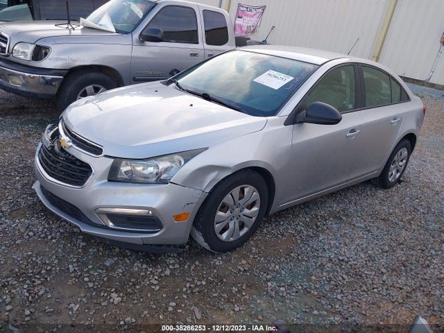 Chevrolet Cruze Ls Auto 2015 1G1PA5SH3F7227008 Image 2