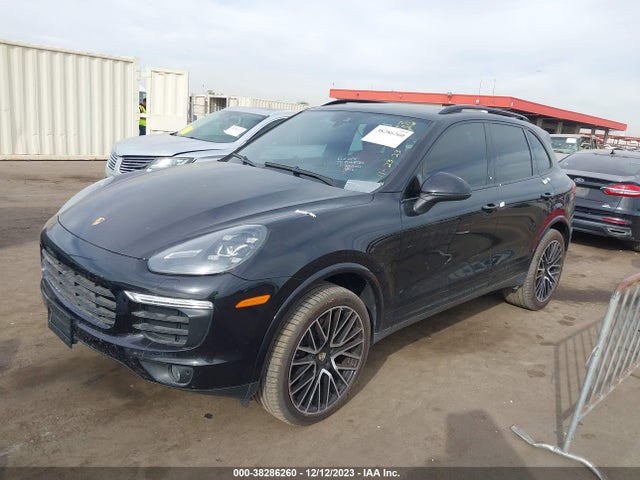 2017 PORSCHE CAYENNE WP1AA2A28HKA90249 Photo 1