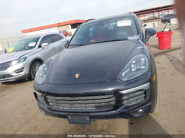 2017 PORSCHE CAYENNE WP1AA2A28HKA90249 Photo 5