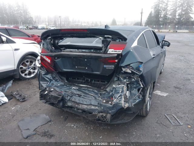 JHMZC5F31JC009883 Honda Clarity Plug-in Hybrid Touring