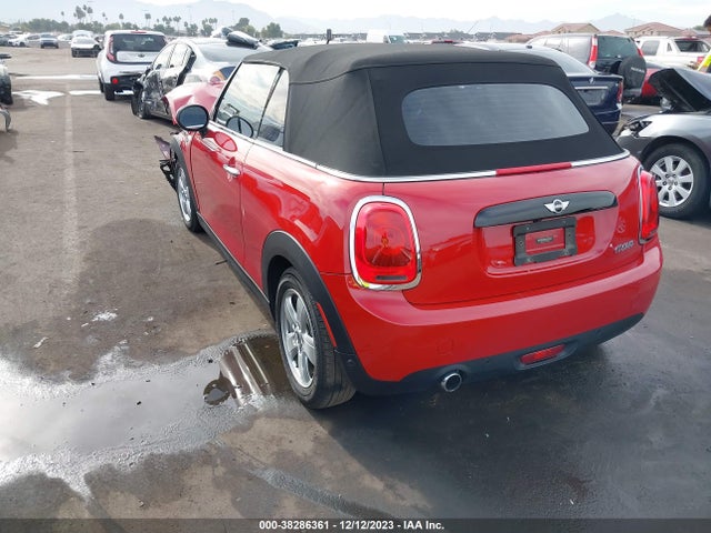 2016 MINI CONVERTIBLE WMWWG5C55G3C19538 Photo 2