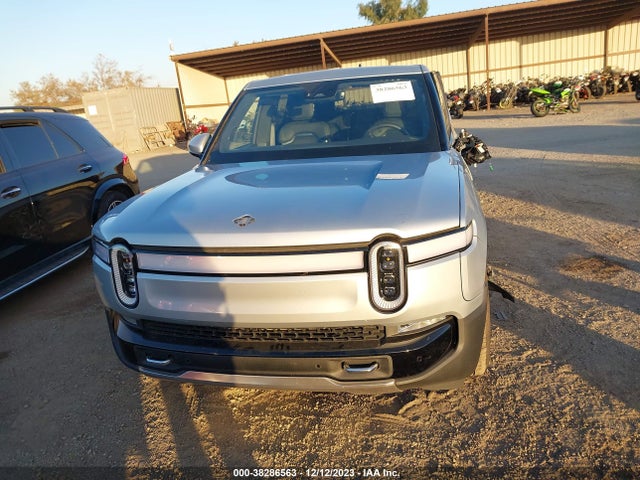 Rivian R1t Adventure 2023 7FCTGAAA7PN019903 Image 12