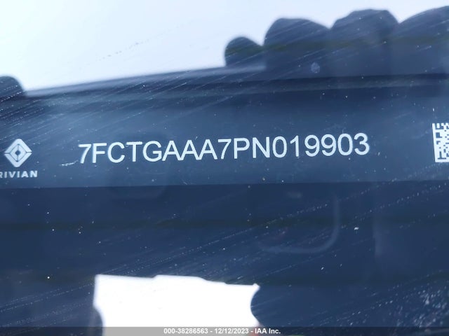 Rivian R1t Adventure 2023 7FCTGAAA7PN019903 Image 9