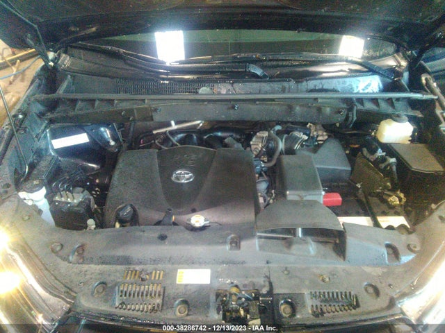 Toyota Highlander Se 2019 5TDJZRFH4KS624587 Image 10