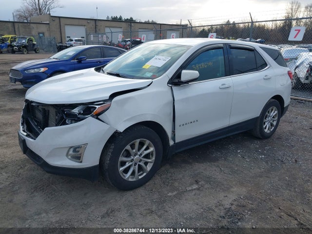 Chevrolet EQUINOX LT 2018 2GNAXSEV2J6307458 Image 2