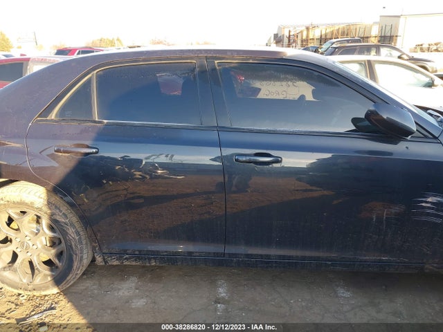 2017 CHRYSLER 300 S VIN: 2C3CCAGG4HH631536