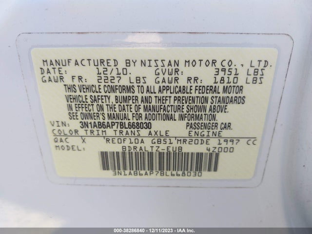 2011 NISSAN SENTRA 2.0SR VIN: 3N1AB6AP7BL668030
