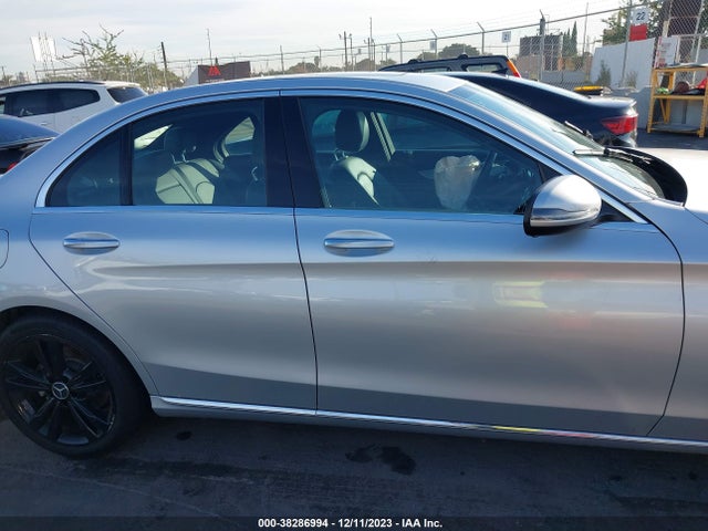 55SWF4JB7JU271896 Mercedes-Benz C 300