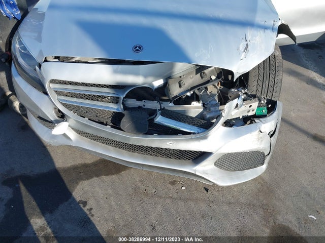 55SWF4JB7JU271896 Mercedes-Benz C 300