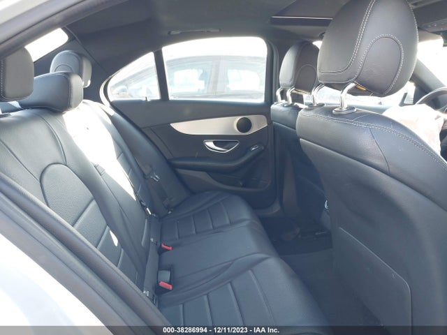 55SWF4JB7JU271896 Mercedes-Benz C 300