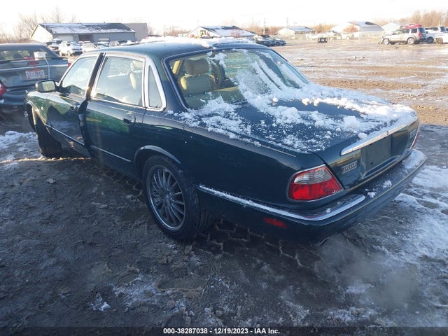1998 JAGUAR XJ8 SAJHX1242WC836910 Photo 2
