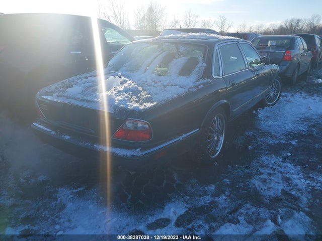 1998 JAGUAR XJ8 SAJHX1242WC836910 Photo 3