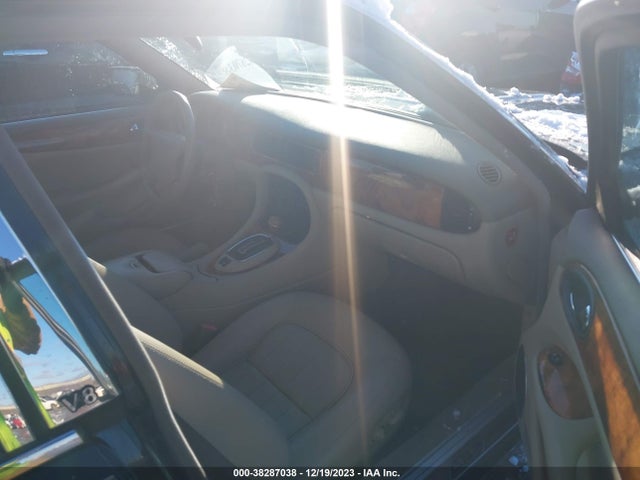 1998 JAGUAR XJ8 SAJHX1242WC836910 Photo 4