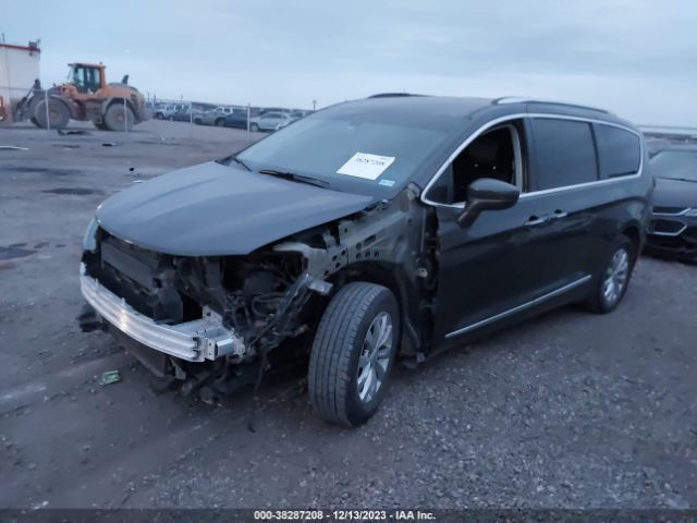 2018 CHRYSLER PACIFICA 2C4RC1BG0JR214332 Photo 1