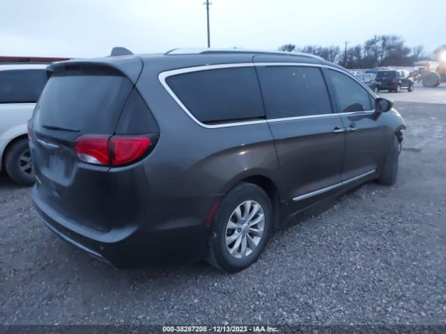 2018 CHRYSLER PACIFICA 2C4RC1BG0JR214332 Photo 3