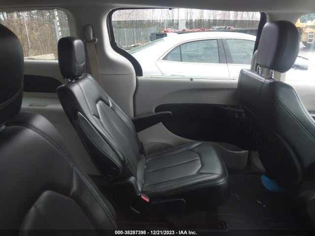 2C4RC1DG6MR539200 Chrysler Voyager Lxi