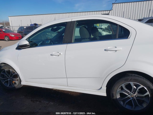 Chevrolet Sonic Lt Auto 2017 1G1JD5SH2H4160354 Image 14