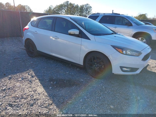 2016 FORD FOCUS SE VIN: 1FADP3K23GL326743