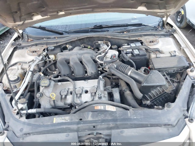2006 FORD FUSION SE VIN: 3FAHP07116R142207