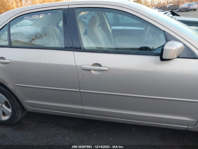 2006 FORD FUSION SE VIN: 3FAHP07116R142207