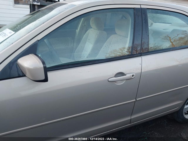 2006 FORD FUSION SE VIN: 3FAHP07116R142207