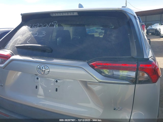 Toyota RAV4 LE 2019 2T3H1RFV8KW052966 Image 15
