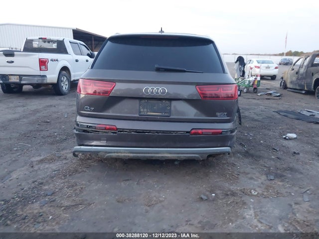 2018 AUDI Q7 3.0T PREMIUM VIN: WA1VAAF78JD020109