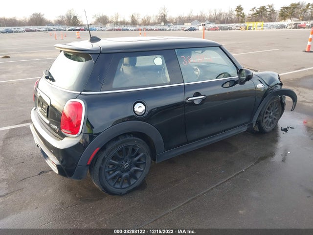 2016 MINI COOPER HARDTOP WMWXP7C53G2C60823 Photo 3