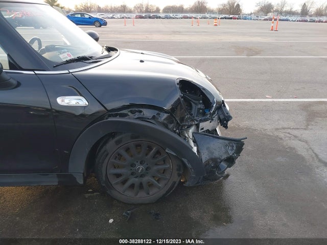 2016 MINI COOPER HARDTOP WMWXP7C53G2C60823 Photo 5