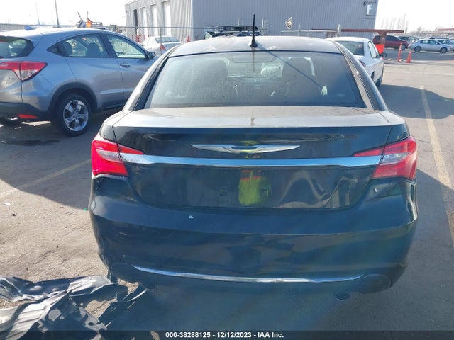 Chrysler 200 Limited 2014 1C3CCBCG3EN100312 Image 16
