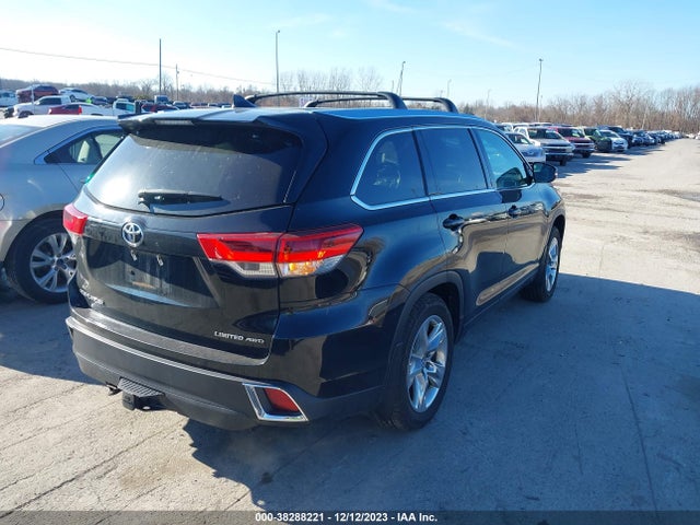 2018 TOYOTA HIGHLANDER LIMITED VIN: 5TDDZRFH2JS883882